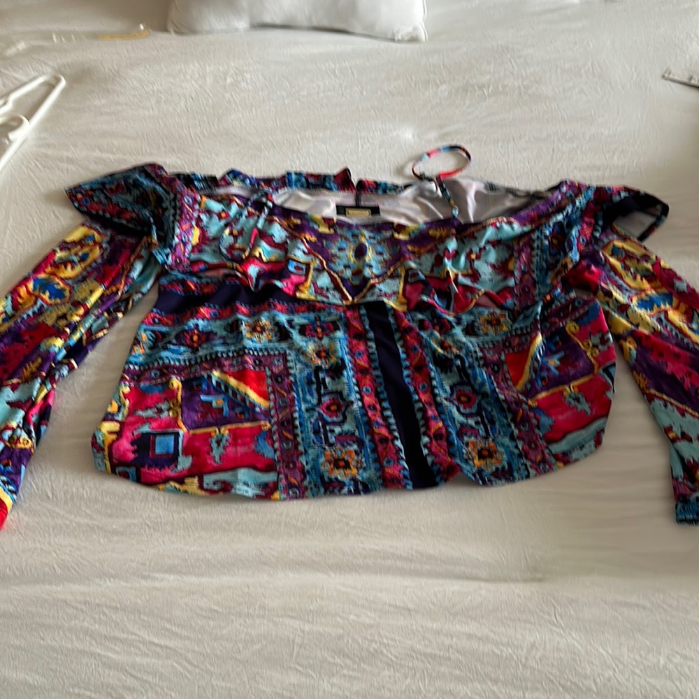 Used once size L. Off the shoulders